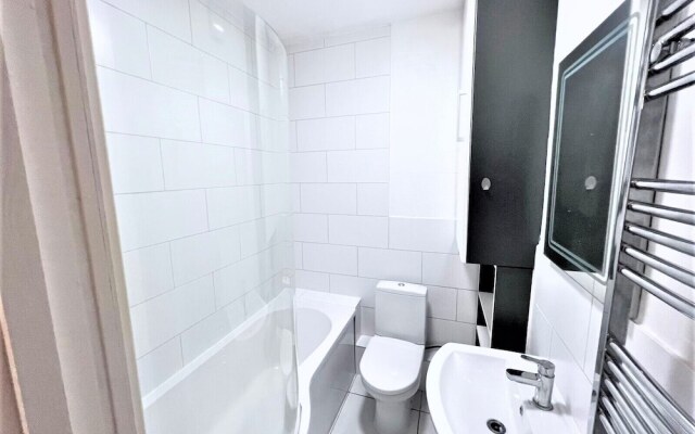 Remarkable 1-bed Apartment in High Wycombe