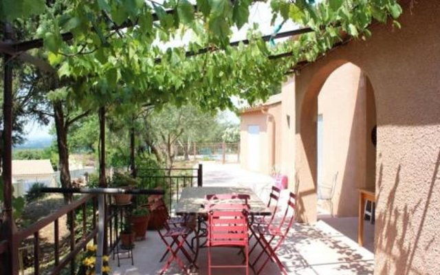 Villa With 3 Bedrooms in Eyragues, With Private Pool, Enclosed Garden