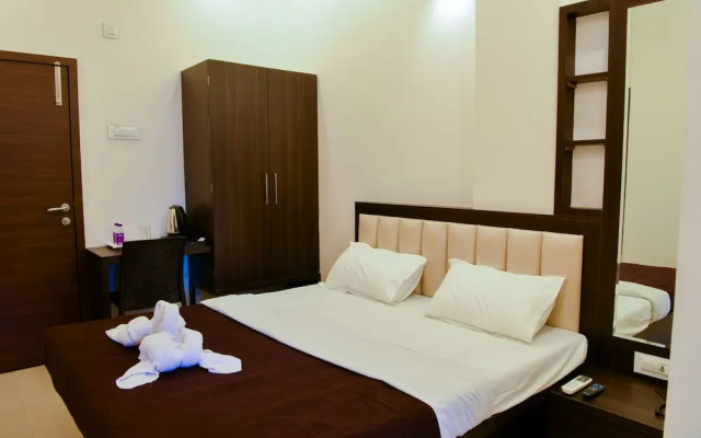 Malvan's Aishwarya Hotel