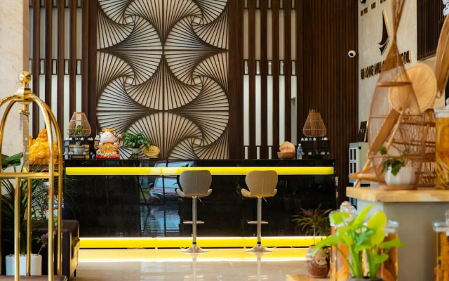 Ha Long New Century Hotel