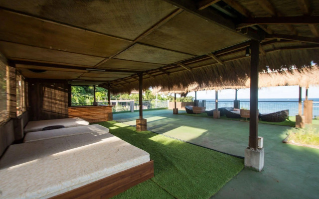 LuxeView Hotel