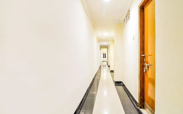 SPOT ON 71591 Srinivasa Residency