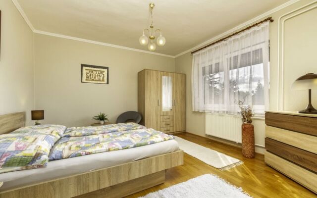Apartment Lisa Balatonmariafurdo