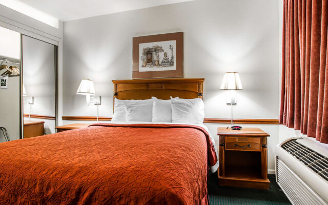 American Inn and Suites