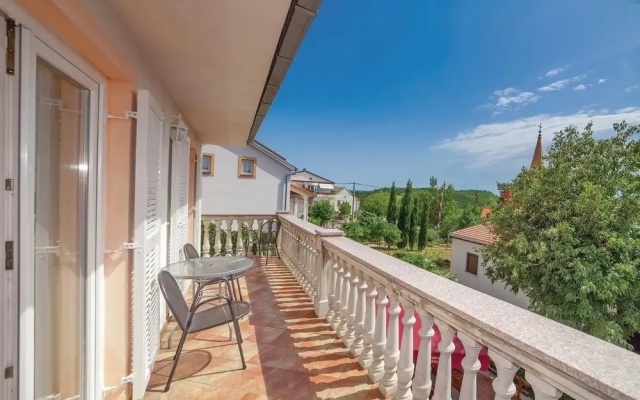 Amazing Home in Jadranovo With Wifi and 3 Bedrooms