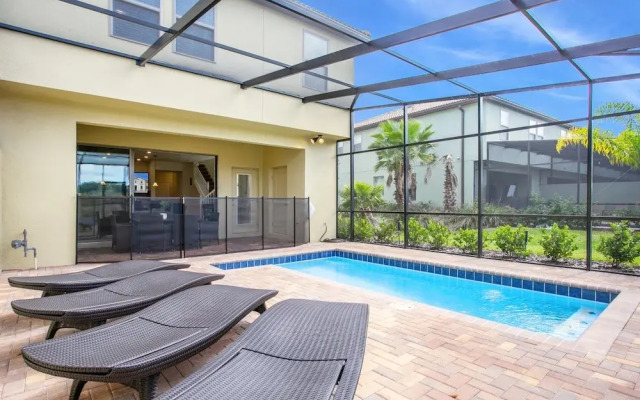 5 Bdrm 5 Bathrm Home at Solterra