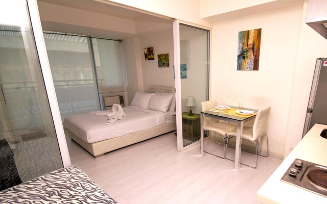 IRise @ Azure Urban Resort Residences