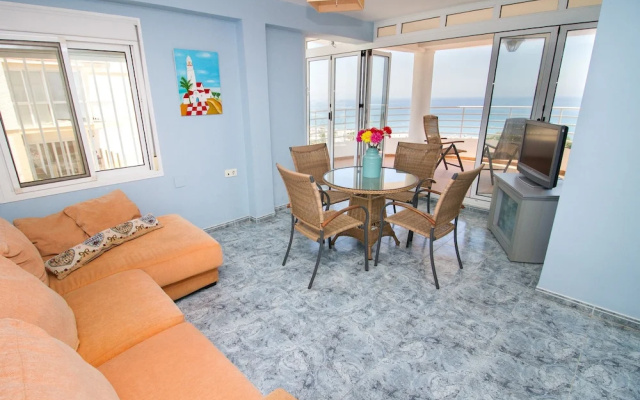 Penthouse in front of the sea by La Recepción - фото 2