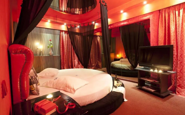 Crystal Blue Hotel + Suites