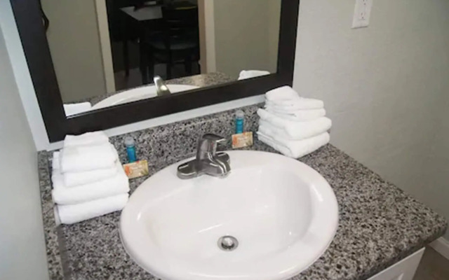 Ocean Plaza Motel