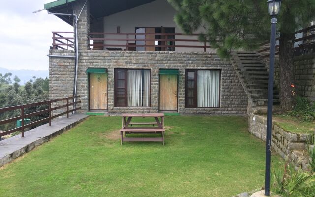 WoodSmoke resort & Spa