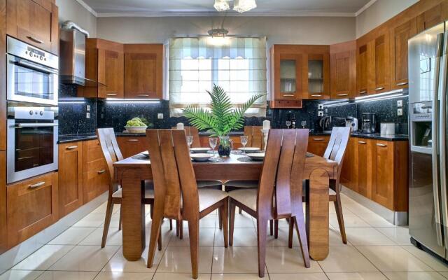 Villa Milon by MediterraneanVillas