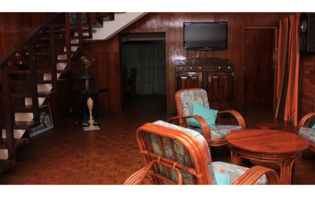 Vista Rooms near Negombo Beach 11
