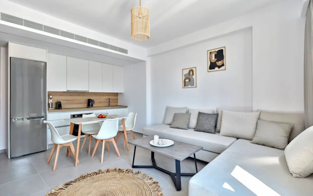 Paros Gem