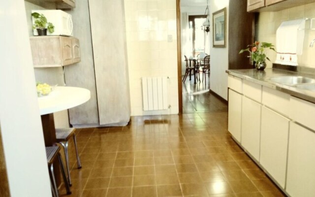 Apartamento Centro a 350m da Rua Coberta
