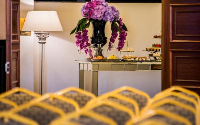 Le Casablanca Hotel
