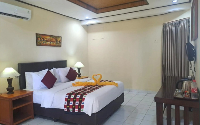 Lovina Beach Hotel