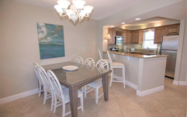 Beachside Towers at Sandestin by Panhandle Getaways