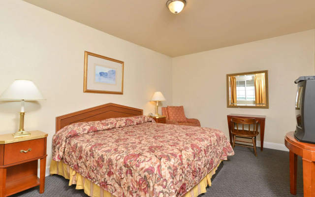 Rodeway Inn - фото 2