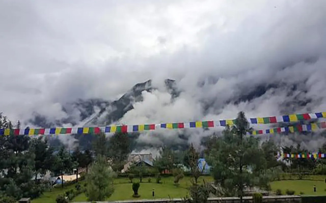 Mountain Lodges of Nepal - Lukla