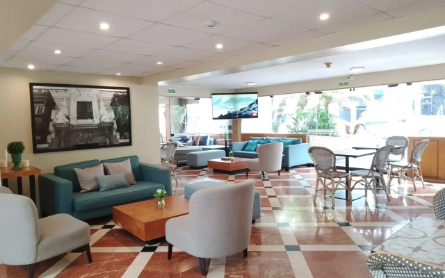 Suites del Bosque Hotel