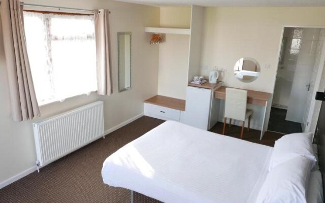 Warrens Village Motel and Self Catering