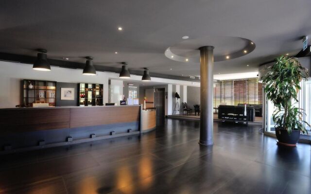 La Meridiana Bleisure Hotel