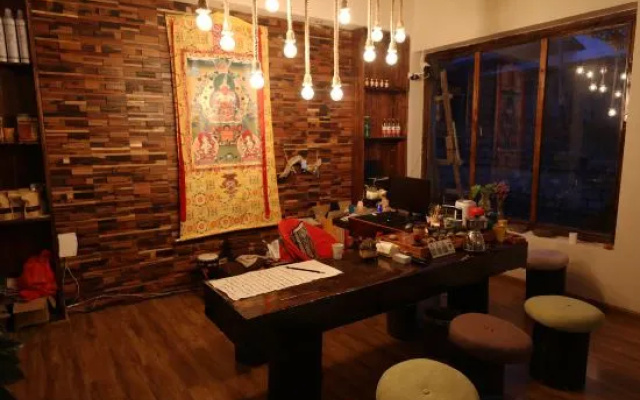 Shangri-La Fanshe Inn (Dukezong Ancient City Branch)