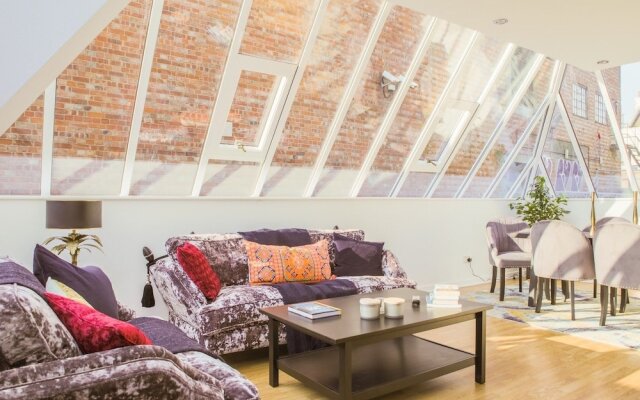 Beautiful, Bright 2BR Flat for 4 Central Brighton