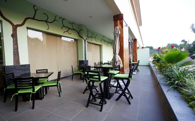 Best Western Premier Garden Hotel Entebbe