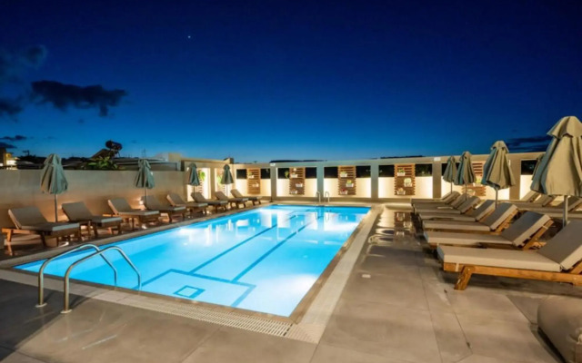 Nicolas Grand Suites - Adults Only