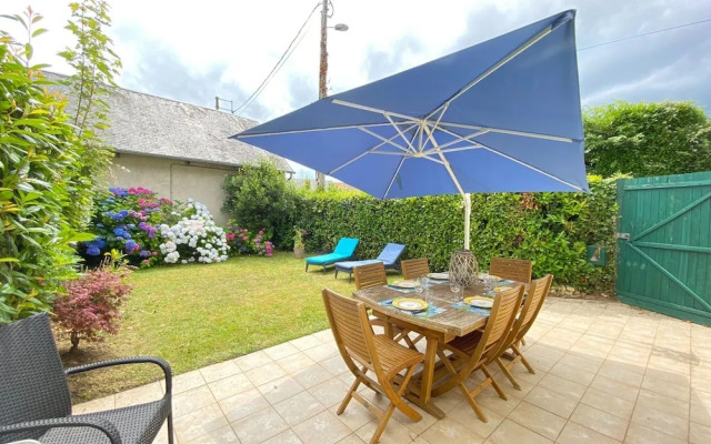 Charming Cottage Near Mont St. Michel Bay