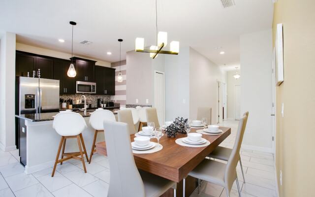 1603 Moon Valley Drive