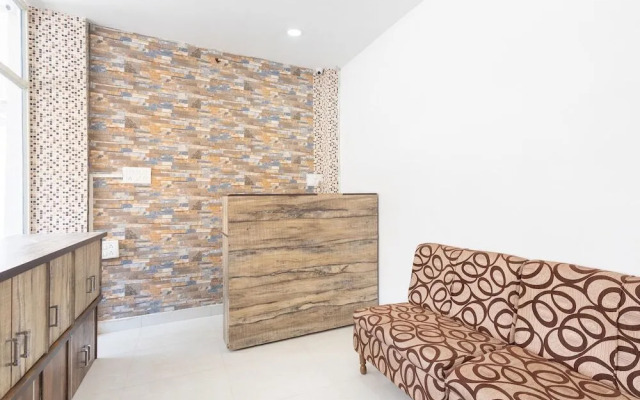 Hotel Cherry Wood by OYO Rooms