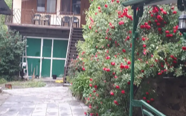 IRIS mini hotel