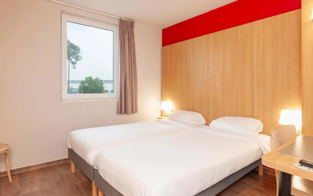 B&B HOTEL Mont De Marsan