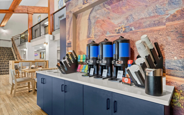 AmericInn by Wyndham Virginia