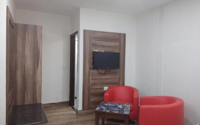 Hotel Seven Oaks