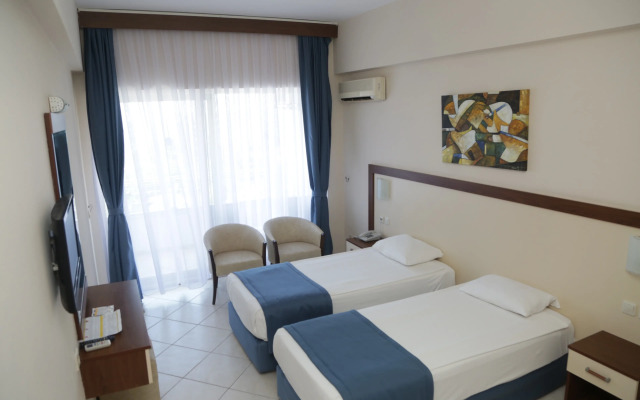 Batihan Beach Resort & Spa