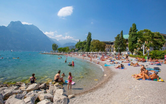 Breath of Lake Garda Apartment