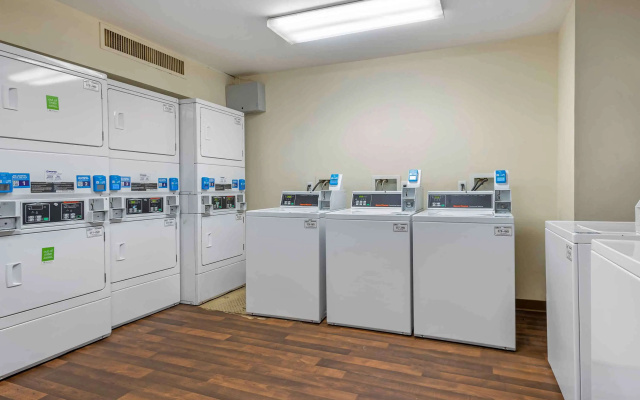 Extended Stay America Suites Newark Woodbridge