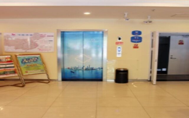 Hanting Hotel Yining Shanghai Town