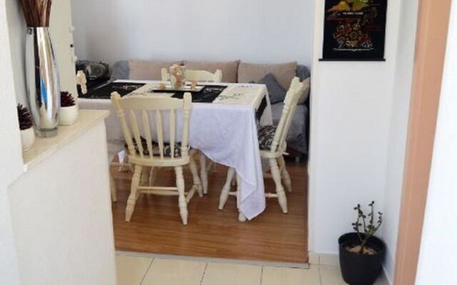 Remarkable 1-bed Apartment in Marina
