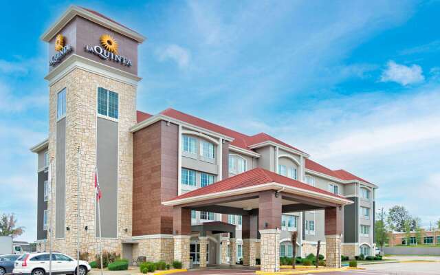 La Quinta Inn & Suites by Wyndham Little Rock - Bryant