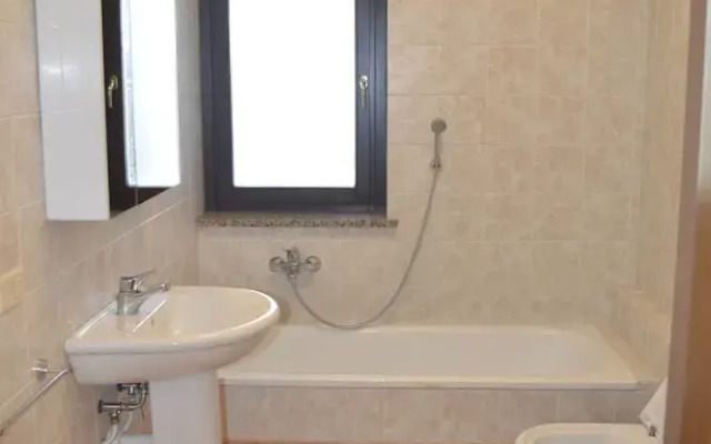 V12 Apartments - Trecate