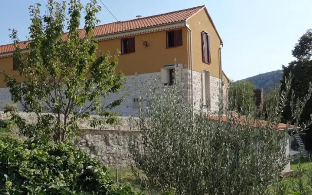Apartment Velebit
