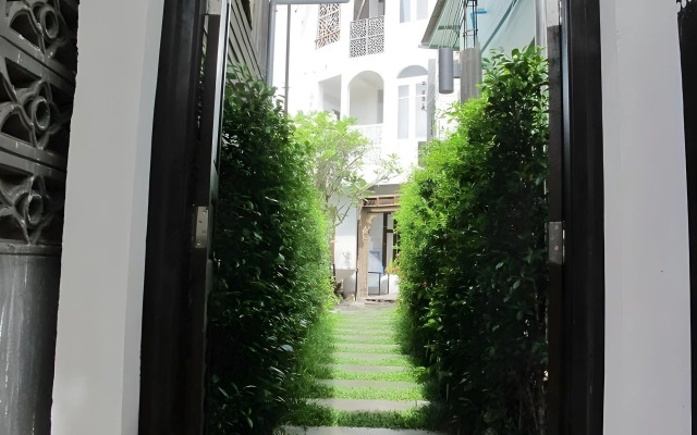 At Casa Guesthouse Amphawa