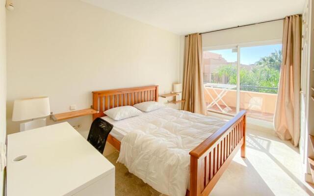 Apartamento en Los Patios de Santa Maria Golf