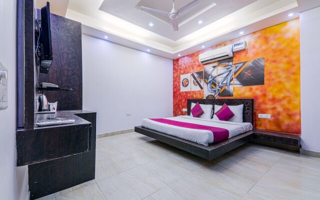 OYO 14385 Golden petal rooms