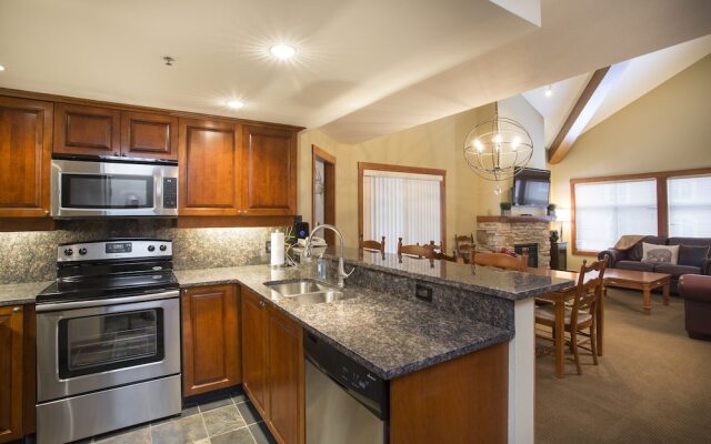 Powderhorn Lodge Deluxe Condos - Solitude UT